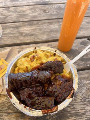 Jackfruit ribs, Mac n cheez & Thai tea