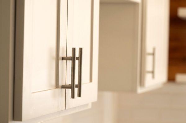 White Upper Cabinets With Brush Chrome Pulls