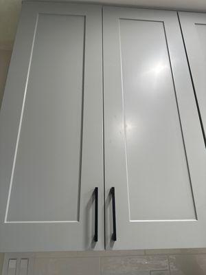 Gray shaker cabinets