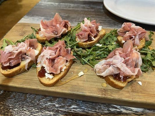 SWEET PROSCIUTTO BRUSCHETTA -- their homemade jam is amazing