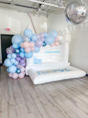 Frozen theme  balloon garlands at an extra cost.