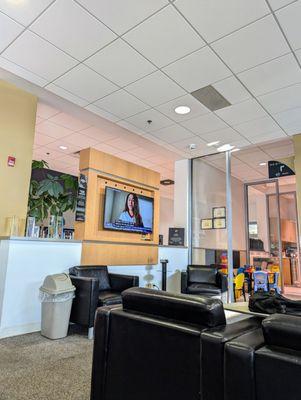 Waiting area with complimentary coffee,soft drinks,water and a few snacks.