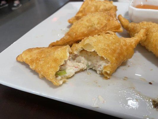 Lots of crab filling in the crab Rangoon