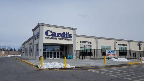 Cardi's Furniture & Mattresses