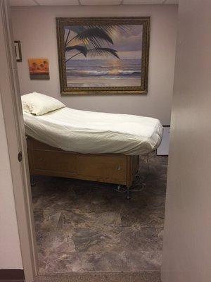 New sugaring and massage room. Picture 1