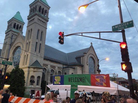 DePaul University & Lincoln Park's Sheffield Street Festival 2019