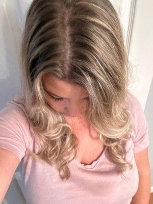 Full head of blonde highlights !