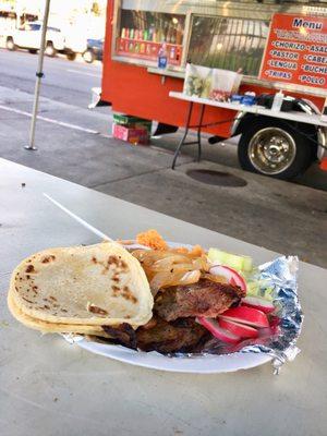 Tacos de azada a la parrilla con buen sabor jugoso  Mejores tacos