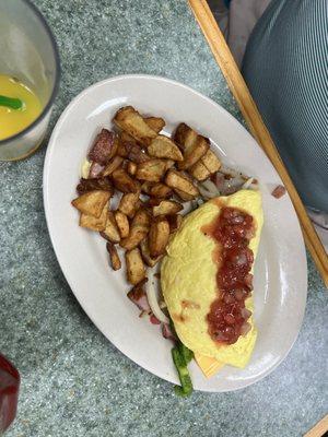 Western omelette with salsa