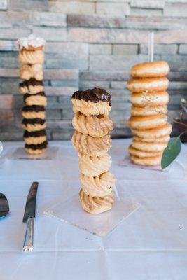 Station Donuts, always a crowd pleaser! I just had to have them at my wedding!