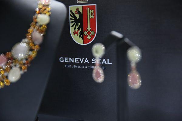 Geneva Seal Gifts