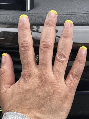 Terrible nails/service/experience