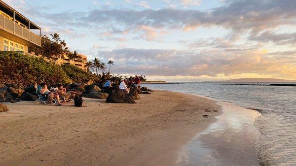 Watchers on the rocks & in own chairs