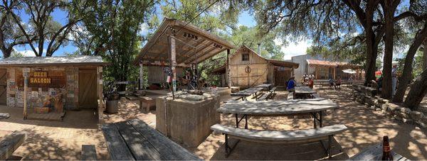 Pickers Circle outdoor stage.  No longer under the tree supposedly due to Covid measures / crowding.