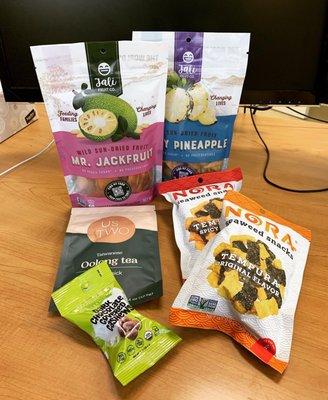 Oolong Tea Tasting: Snacks and Tea