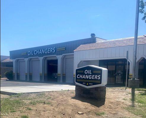 Oil Changers in Clovis California