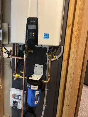 New Navien tankless water heater installed in Milwaukee