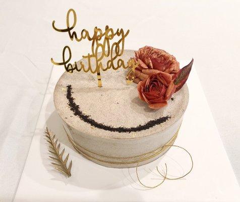 Sea Salt Oreo Birthday Cake(with flower)