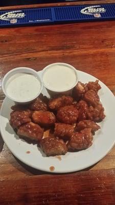 Boneless BBQ wings (they were out of regular that night)