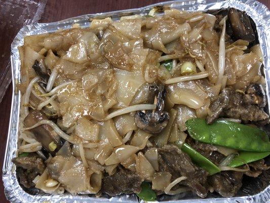 Beef chow fun( mushy rice noodle) way overcook