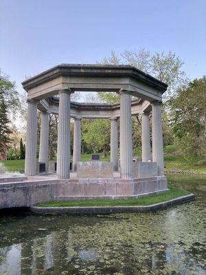 War monument