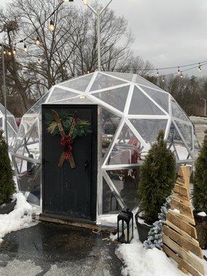 Outdoor dining igloo