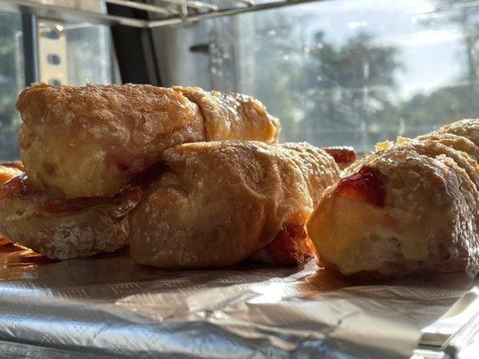 Guava and Cheese Quesitos (Pastries)