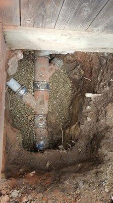 Repaired a sewer lateral connection at city main line