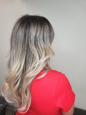 Blonde sombre by Kristine