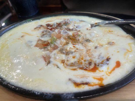 Soupy queso fundido