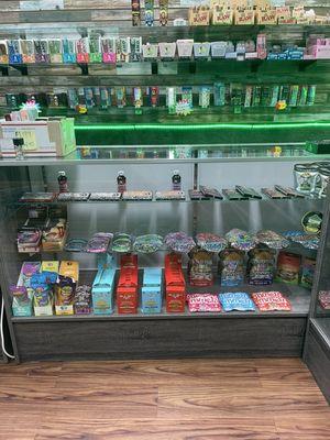 Our Awesome Shroom Selection Ranging From Gummies, Chocaltes, Dispos & More! At The Best Pricing!