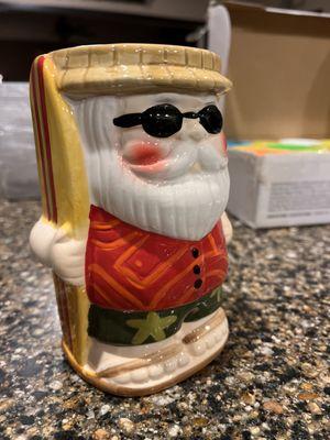 Many of the holiday mugs are offered for sale! Surfing Santa was my favorite.