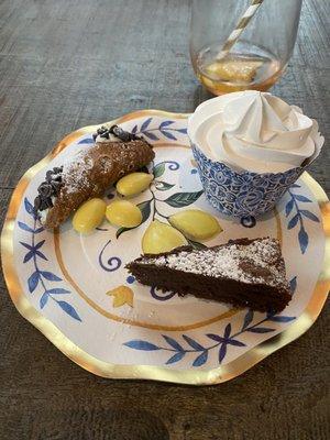 Mini cannoli with chocolate chips