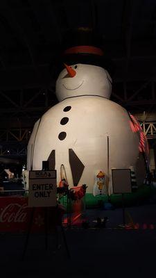 Giant Snowman to play in