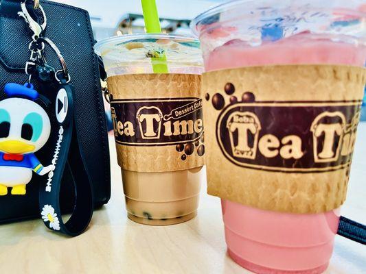 Royal Milk Tea & Strawberry Milk Tea