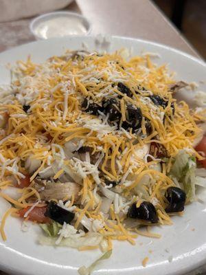 Small garden salad with ranch dressing (on side) - got it without bell peppers.  FYI they used shredded lettuce.