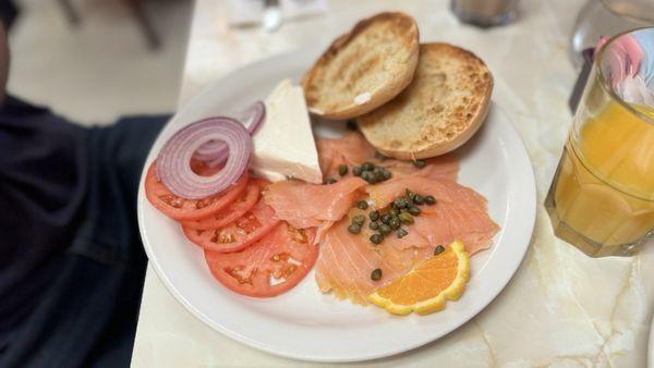 Bagel & Lox - smoked salmon, sliced tomatoes, red onions, cream cheese, & capers