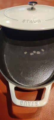 Defective Staub that Williams Sonoma refuses to refund.