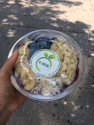 Açaí bowl w/o granola