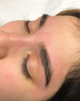 Brows on point with our organic wax! Gentle, natural, and perfectly shaped. https://www.bellissimawaxing.com/waxing