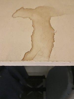 Water dirty leak stain