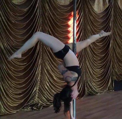 Pole Dancing - All Levels