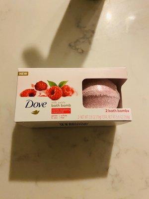 Dove Milk Swirls Bath Bombs - Vanilla Raspberry Creamsicle.