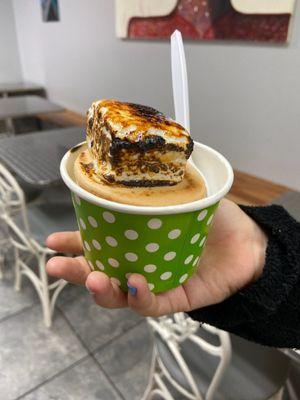 One scoop, macaroon and toasted marshmallow