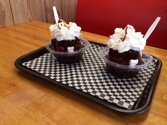 Hot fudge cakes are AMAZING! The cake part almost melts in your mouth:)