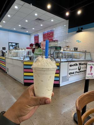 Texas Pecan Brittle Shake (Large)