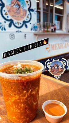 RAMEN BIRRIA