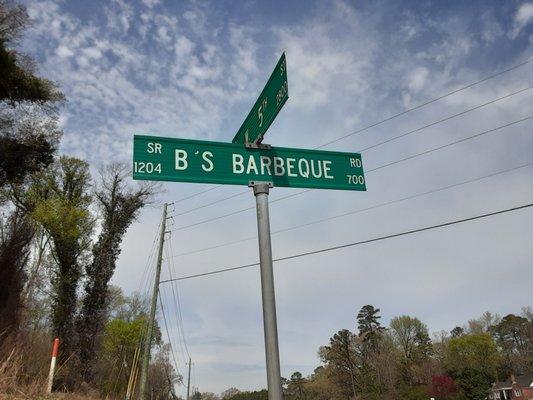 B's Barbeque Road