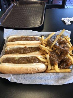 3 Hot dogs w/everything and chili fries