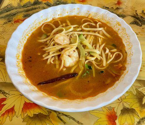 Shrimp Lemongrass Soup (with noodles)